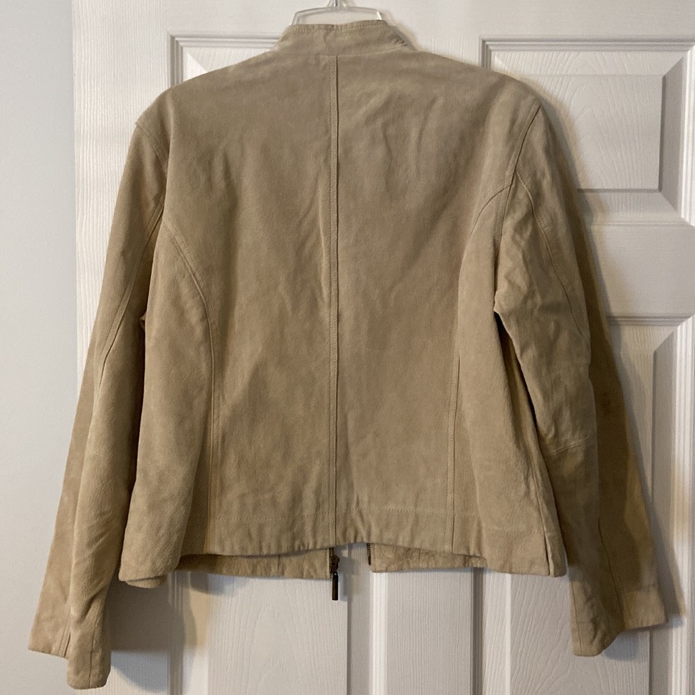 Chicos Leather Jacket excellent condition with front zipper tan color - Picture 4 of 16